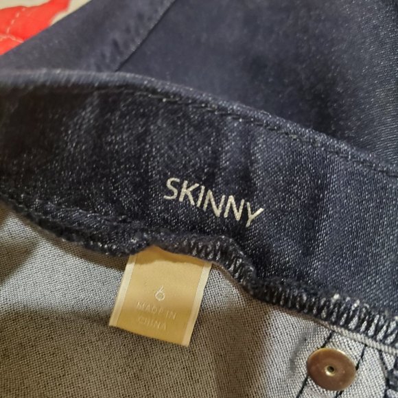 Michael Kors Skinny Jeggings with 2 back pockets - Picture 7 of 8